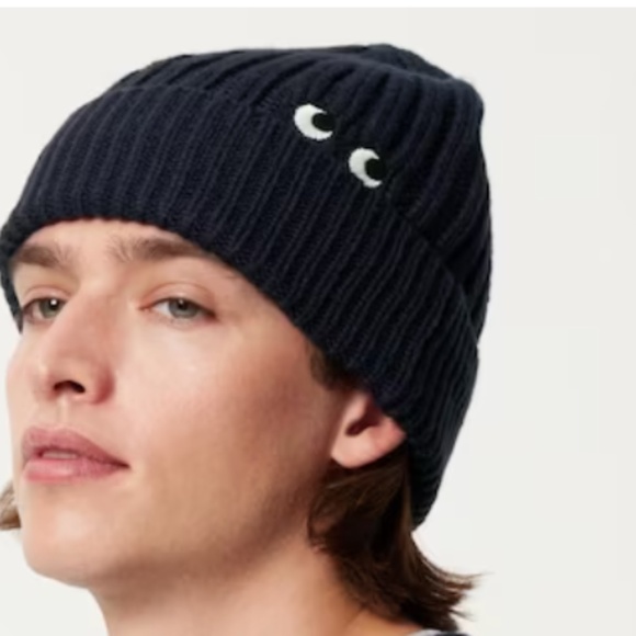 Anya Hindmarch Uniqlo collab navy touch of wool heattech knitted beanie hat NWT - Picture 10 of 10